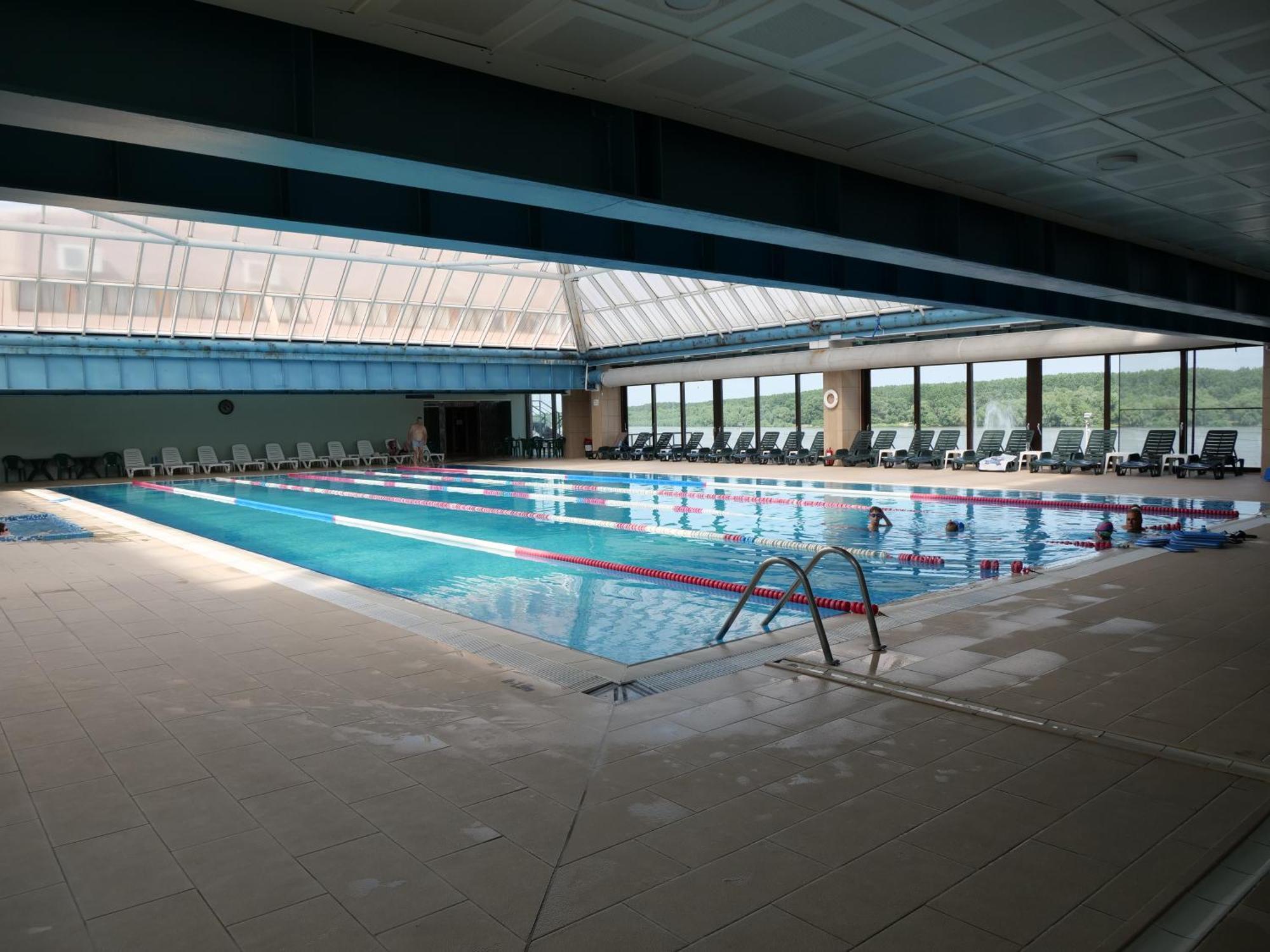 Raay Hotell Brăila Exteriör bild